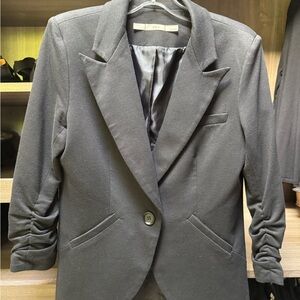 Gibson Black Blazer with Notched Lapels and Tailored Fit